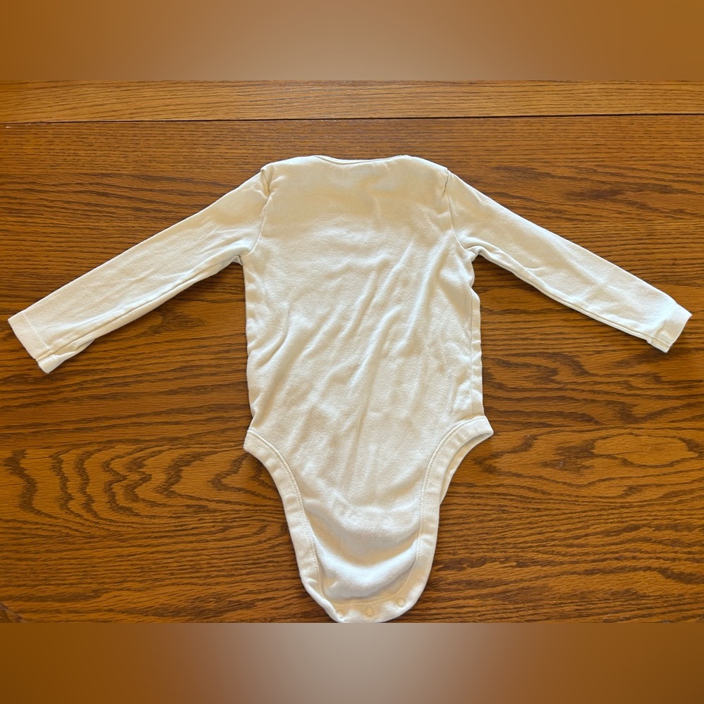 Old Navy White & Red Heart Kids Onesie - Picture 4 of 4